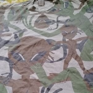 Men's Vintage Camo Style Large AOP All Over Print Aliens Shirt Jerzees UFO